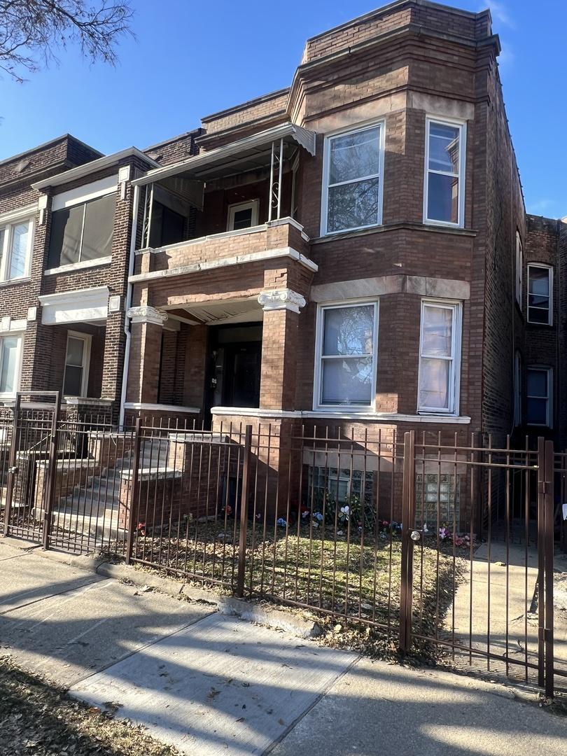 6240 S Evans Ave., Chicago, IL 60637