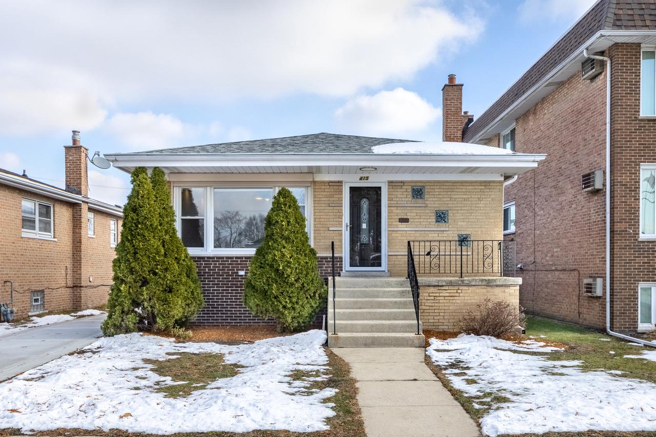 415 Yates Ave., Calumet City, IL 60409