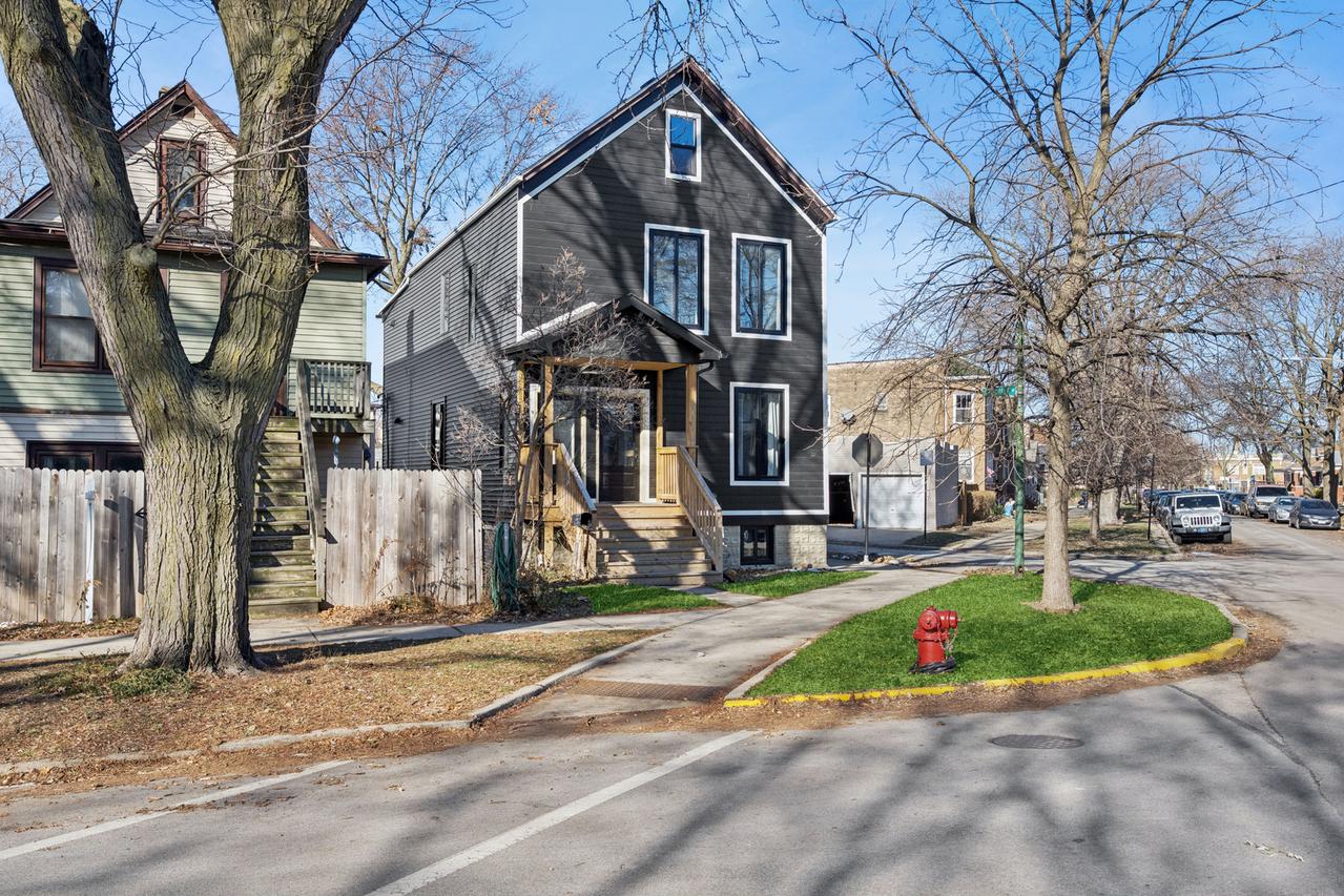 4728 N Kennicott Ave., Chicago, IL 60630