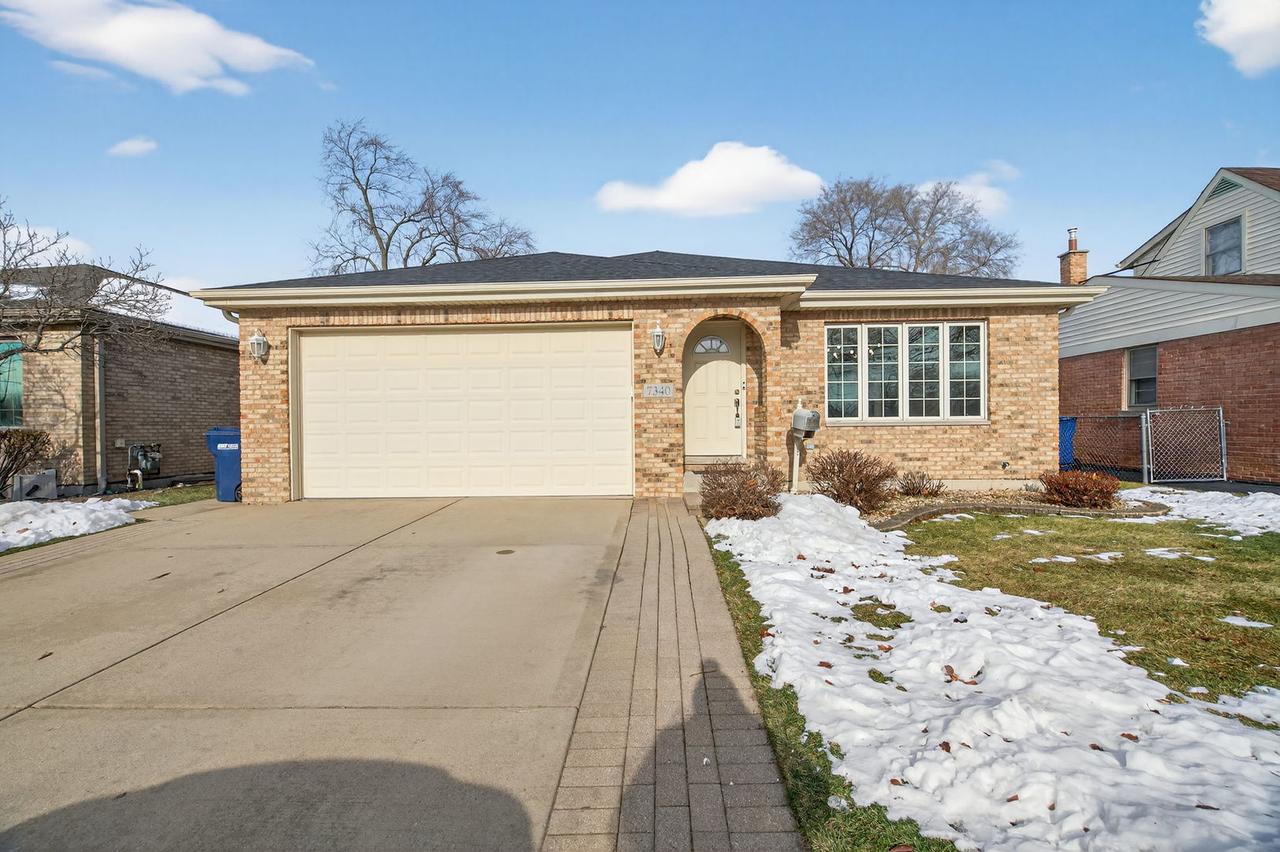 7340 W 115th St., Worth, IL 60482