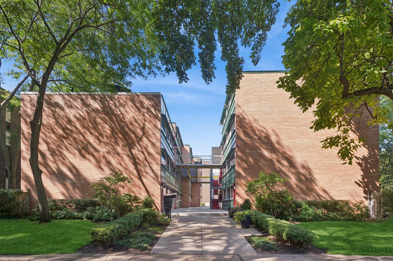 [Address Hidden by Seller], Evanston, IL 60202