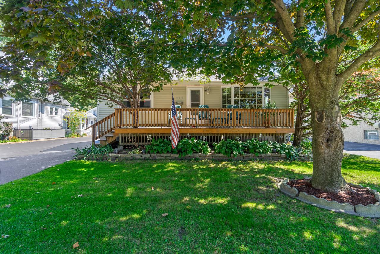 305 Schwab St., Thornton, IL 60476