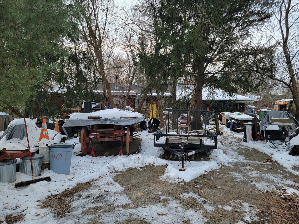 24W330 Central Ave., Roselle, IL 60172