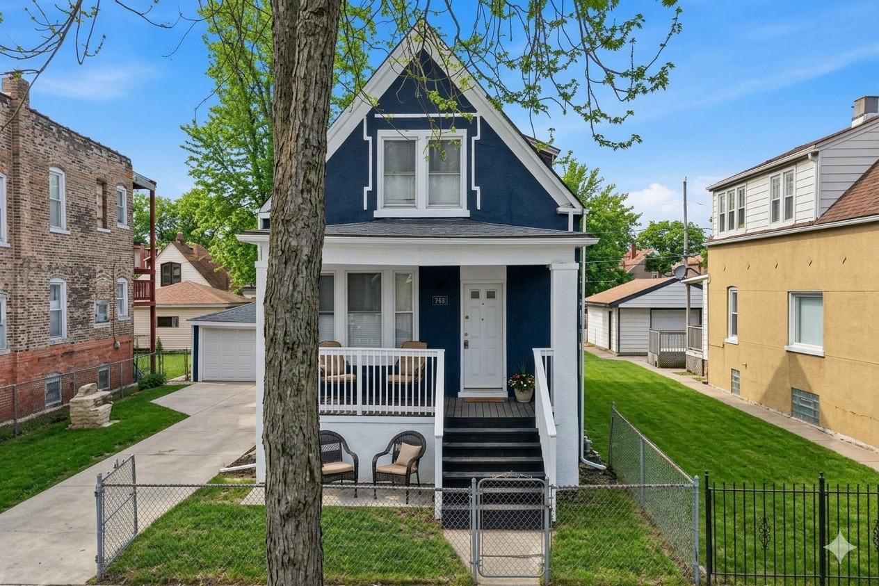 8942 S Aberdeen St., Chicago, IL 60620