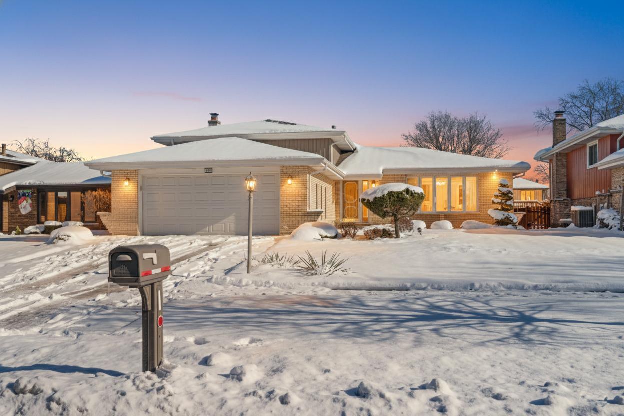 15755 Ridgeland Ave., Oak Forest, IL 60452