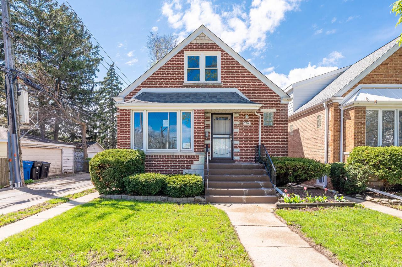 5214 N Natoma Ave., Chicago, IL 60656