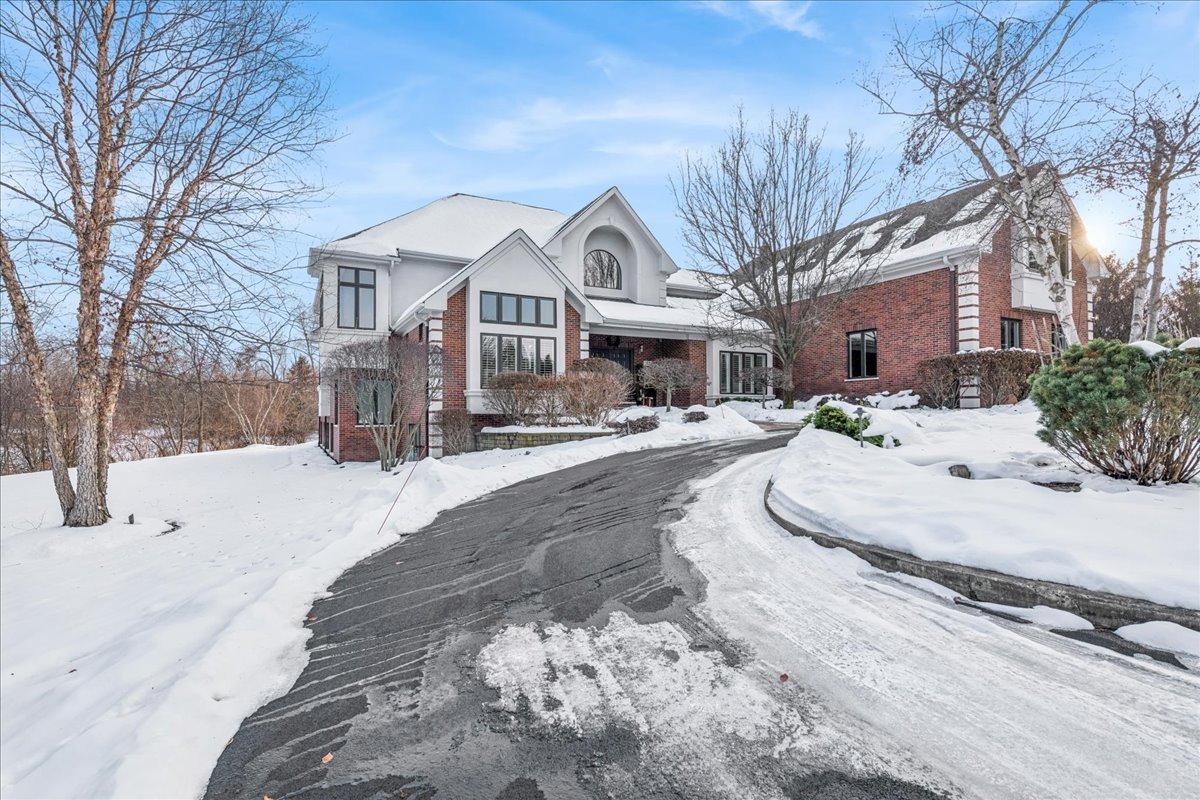12 E Penny Rd., South Barrington, IL 60010