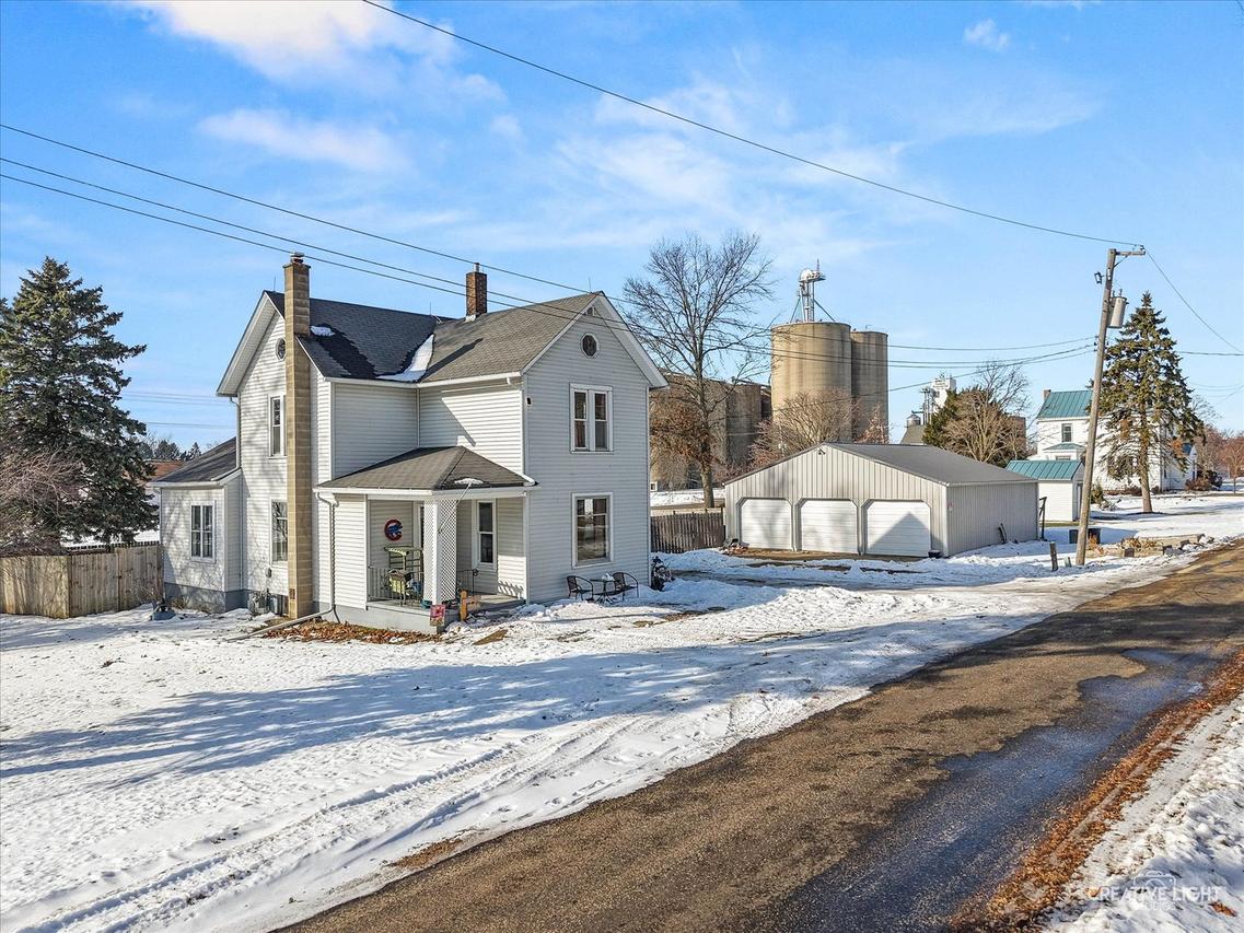 206 S Poplar St., Sublette, IL 61367