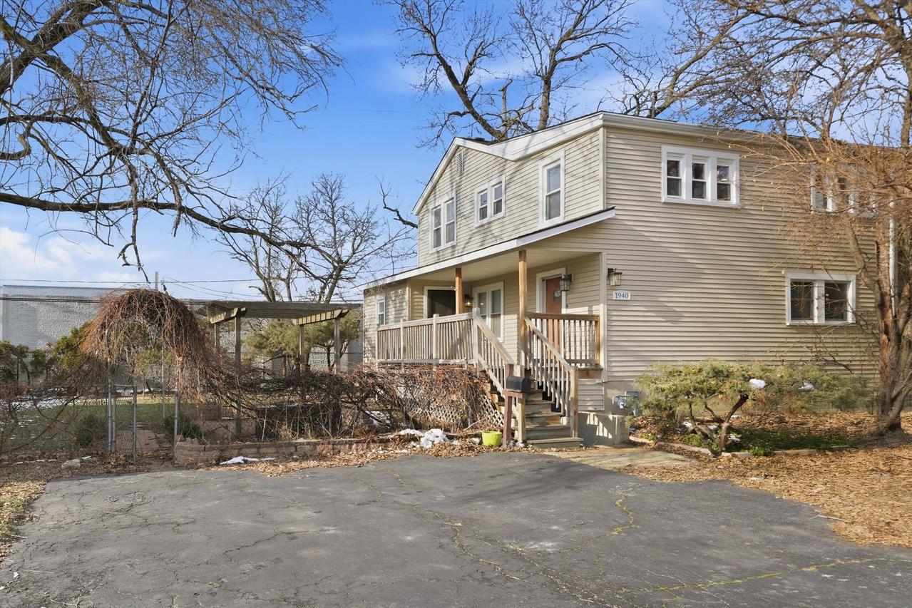 1940 N 19th Ave., Melrose Park, IL 60160