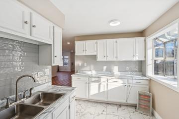 26814 N Genesee St., Wauconda, IL 60084