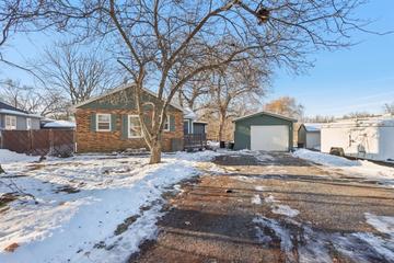 26814 N Genesee St., Wauconda, IL 60084