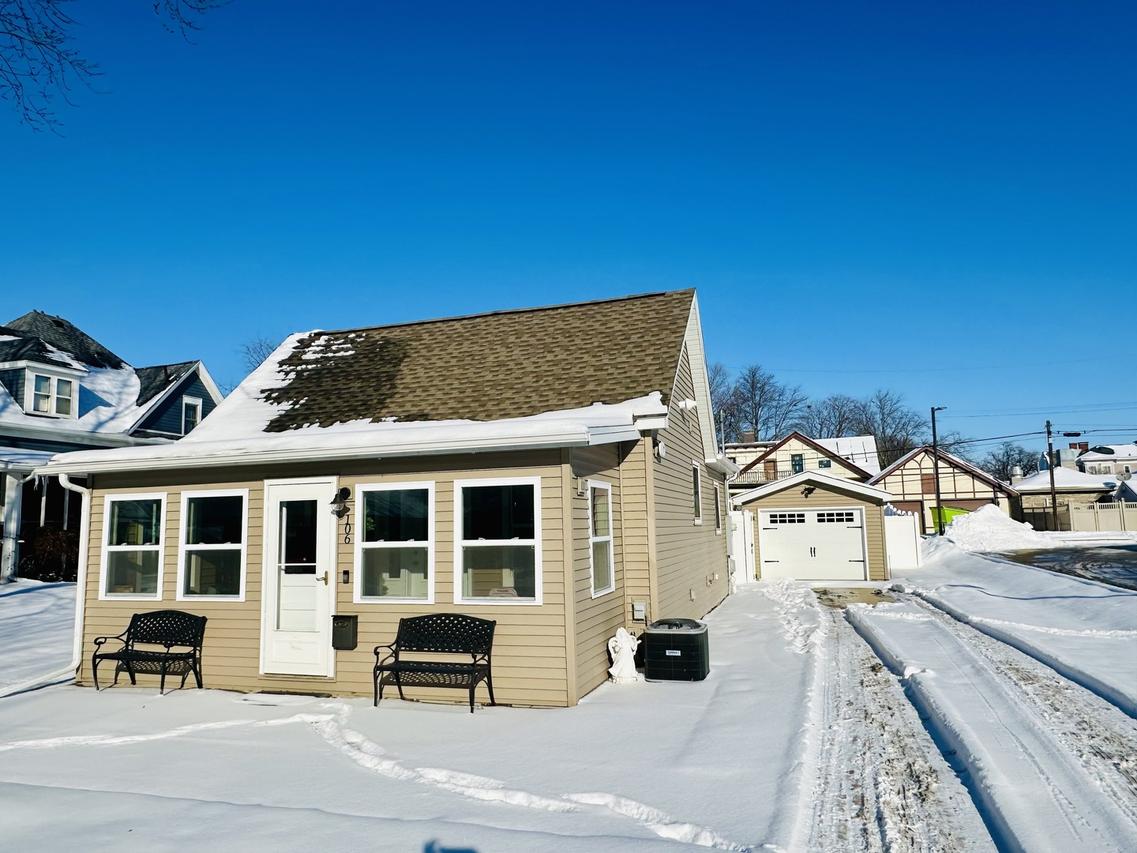 [Address Hidden by Seller], Tuscola, IL 61953