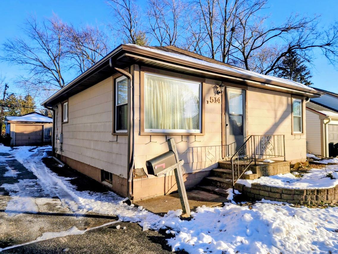 1514 Burry St., Joliet, IL 60435