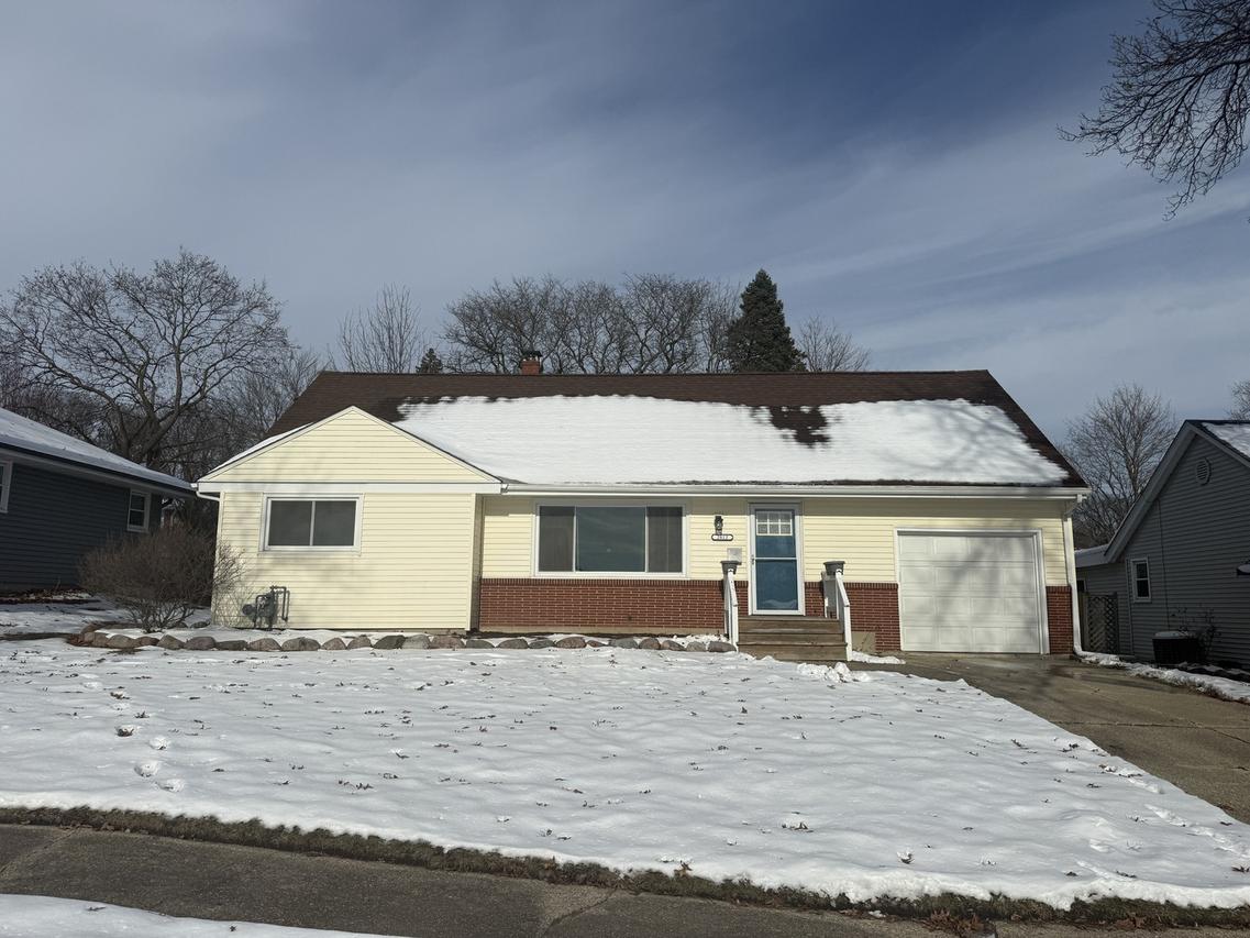 2812 Oak Grove Ln., Rockford, IL 61108