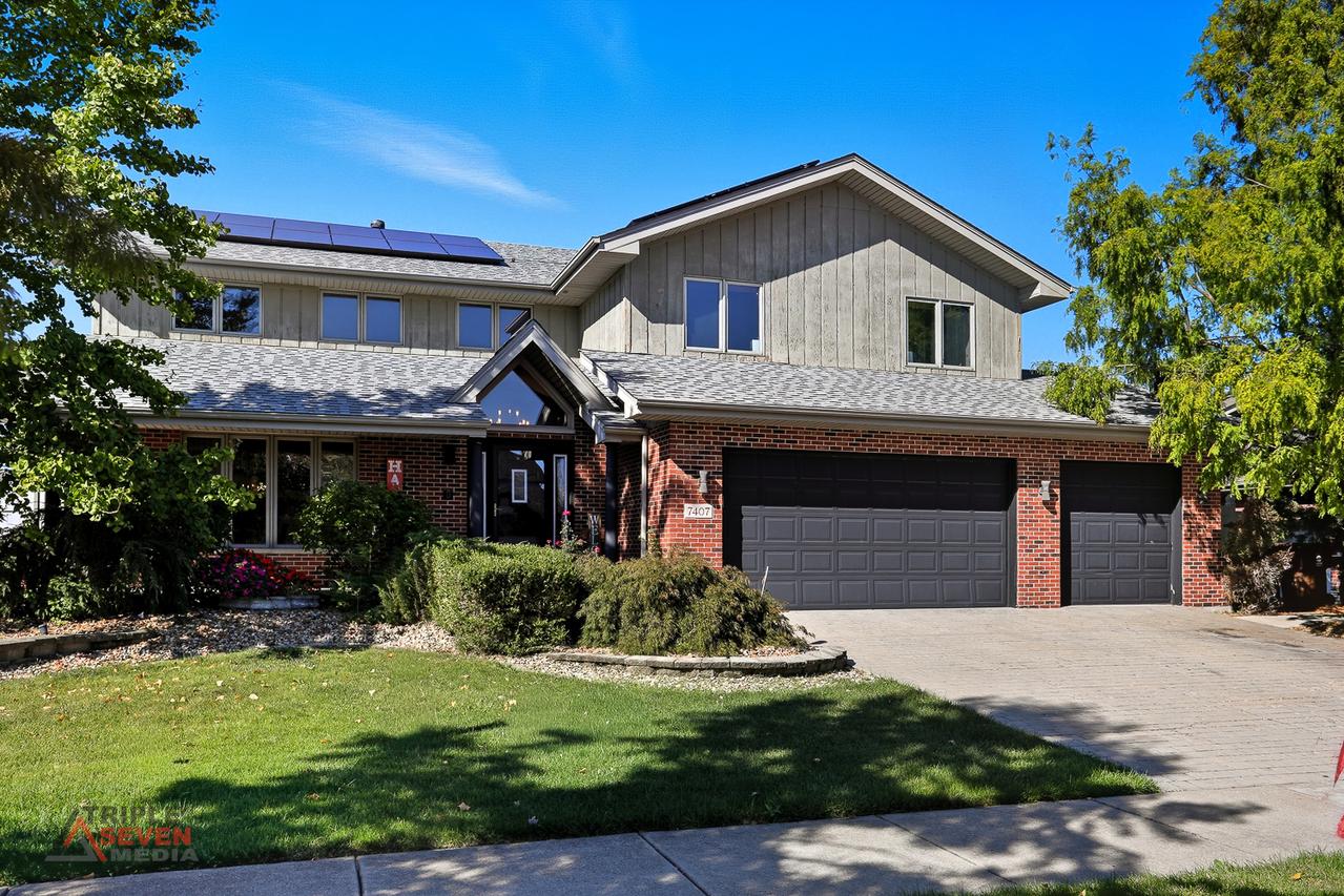 7407 Ridgefield Ln., Tinley Park, IL 60487