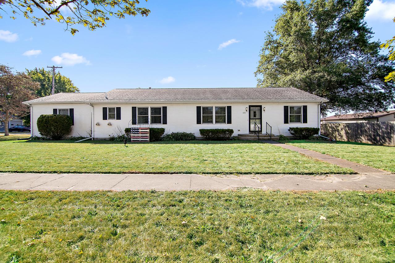 126 E Cleveland St., Cullom, IL 60929