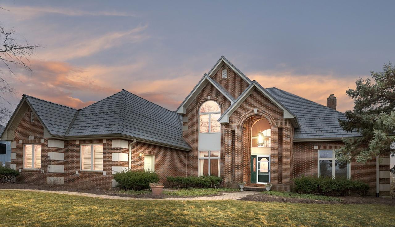 10711 Bull Valley Dr., Woodstock, IL 60098