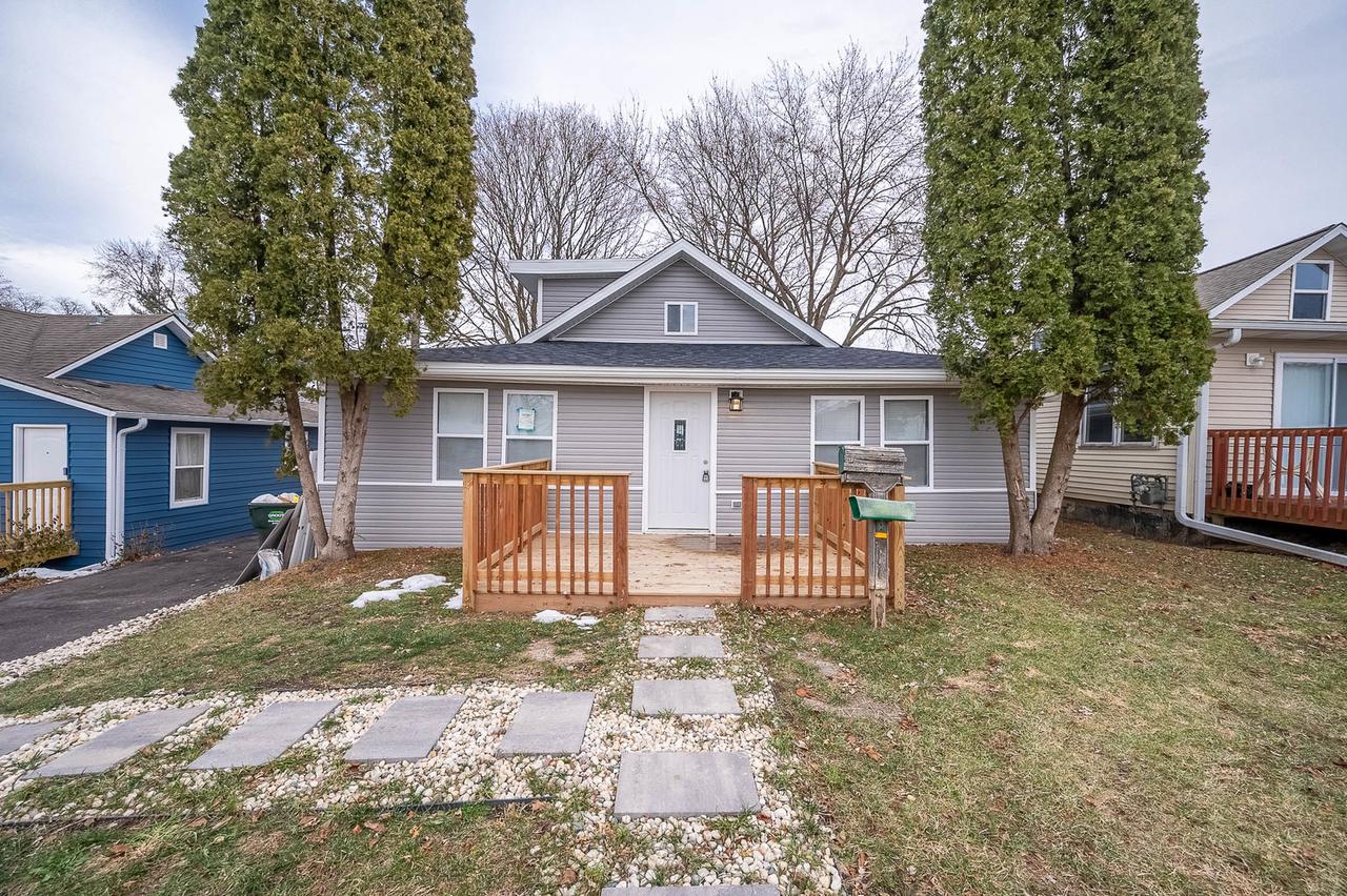 42425 N Park Ln., Antioch, IL 60002