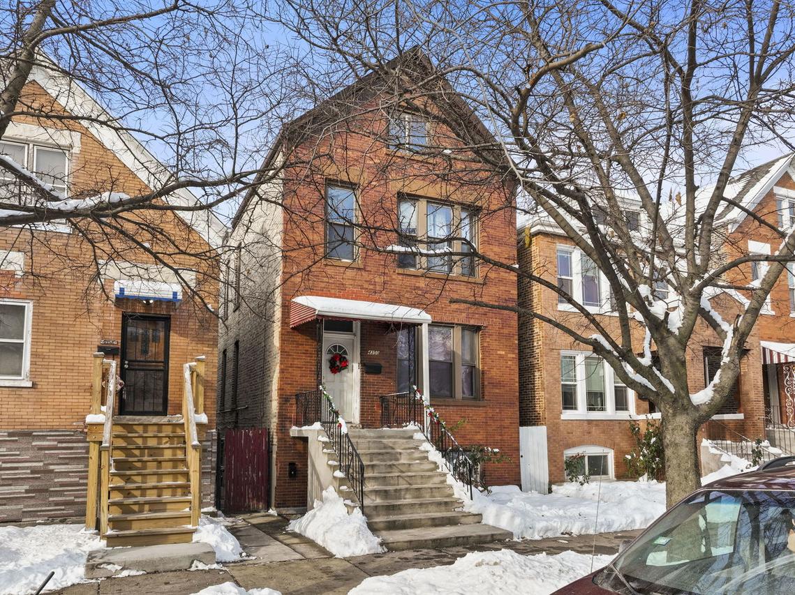 4350 S Rockwell St., Chicago, IL 60632