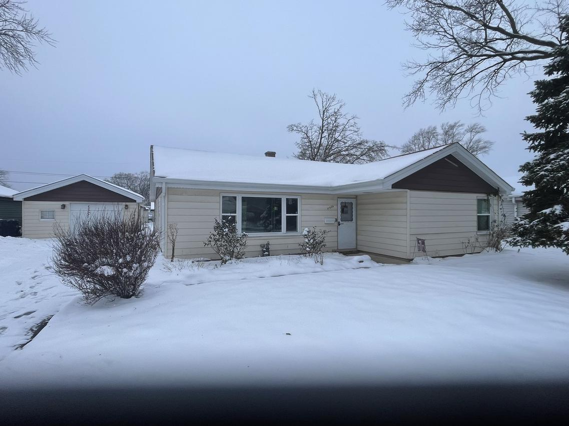 11524 S Nagle Ave., Worth, IL 60482