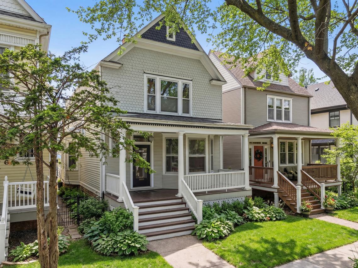 3848 N Seeley Ave., Chicago, IL 60618