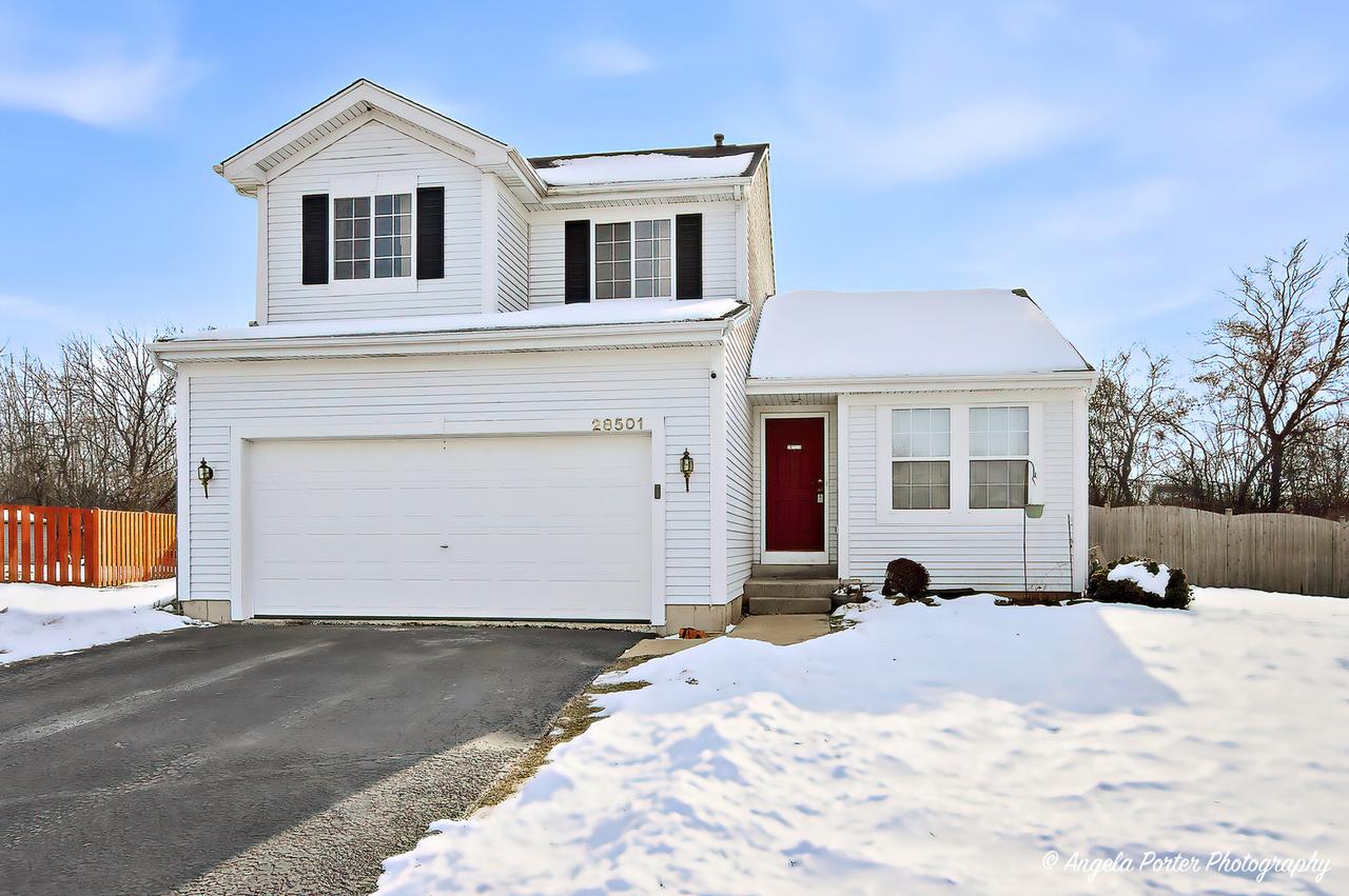 28501 Wagon Trail Ct., Lakemoor, IL 60051