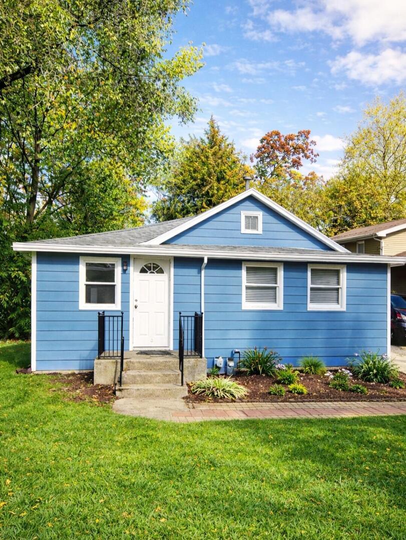 24530 W Luther Ave., Round Lake, IL 60073