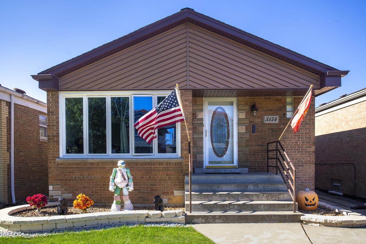 5154 S Nordica Ave., Chicago, IL 60638