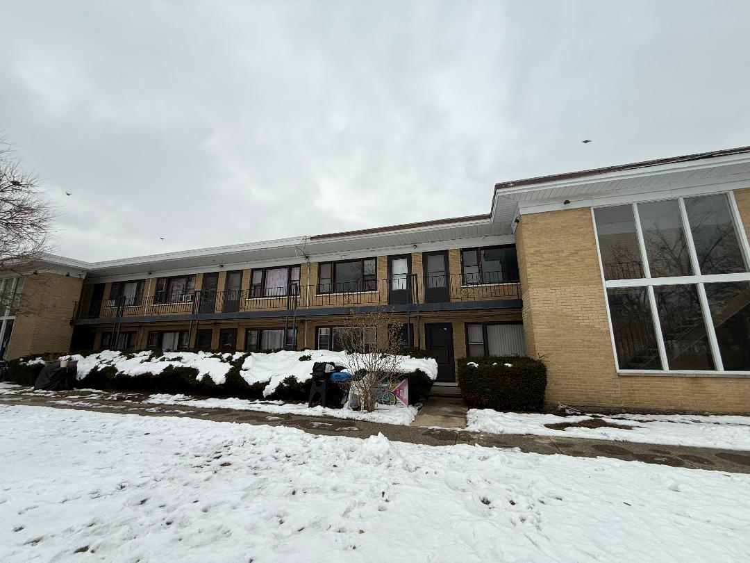 44 King Arthur Ct. #12, Northlake, IL 60164