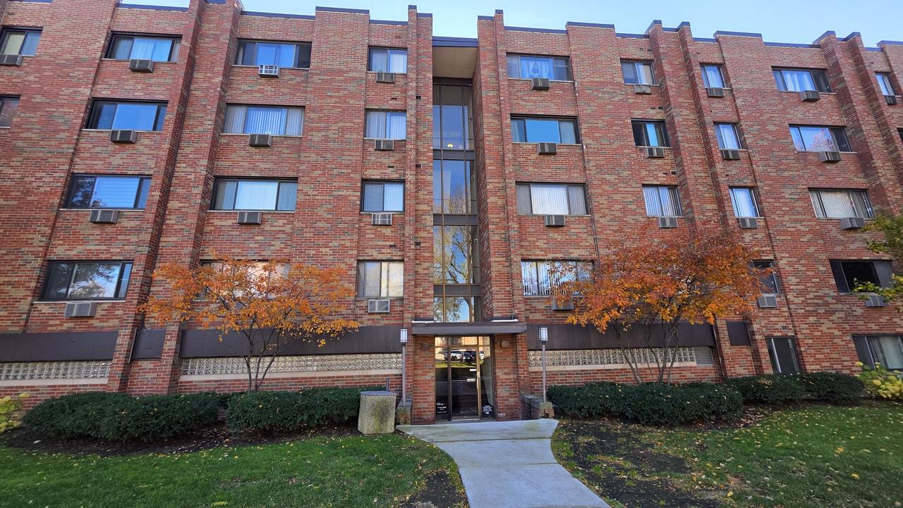 5310 N Chester Ave. #223, Chicago, IL 60656