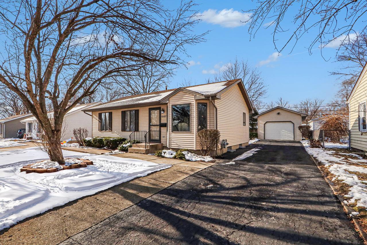 1007 Pearson Dr., Joliet, IL 60435