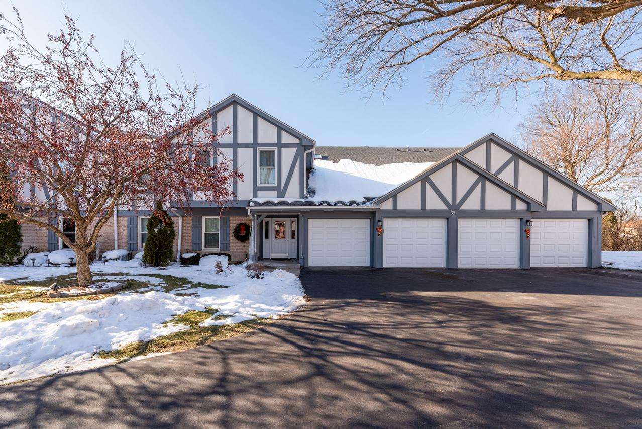 32 W Fern Ct. #116B, Palatine, IL 60067