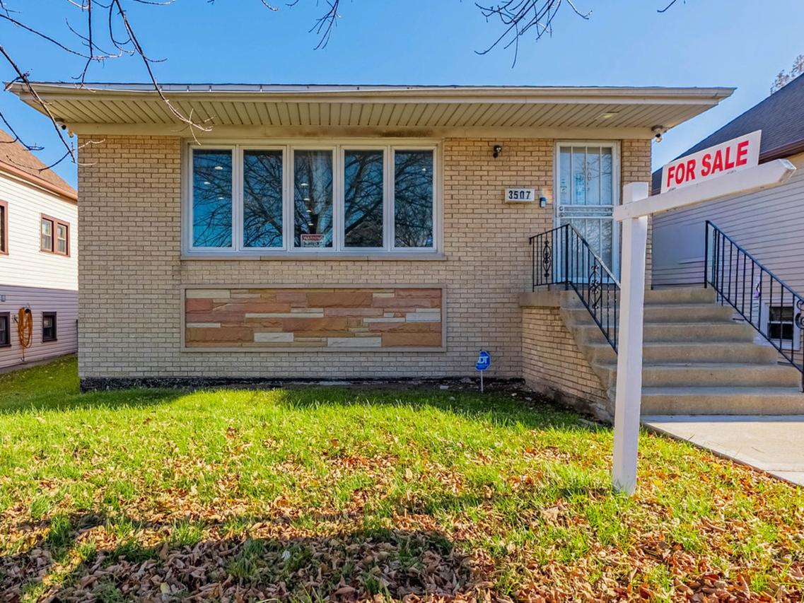 [Address Hidden by Seller], Chicago, IL 60634