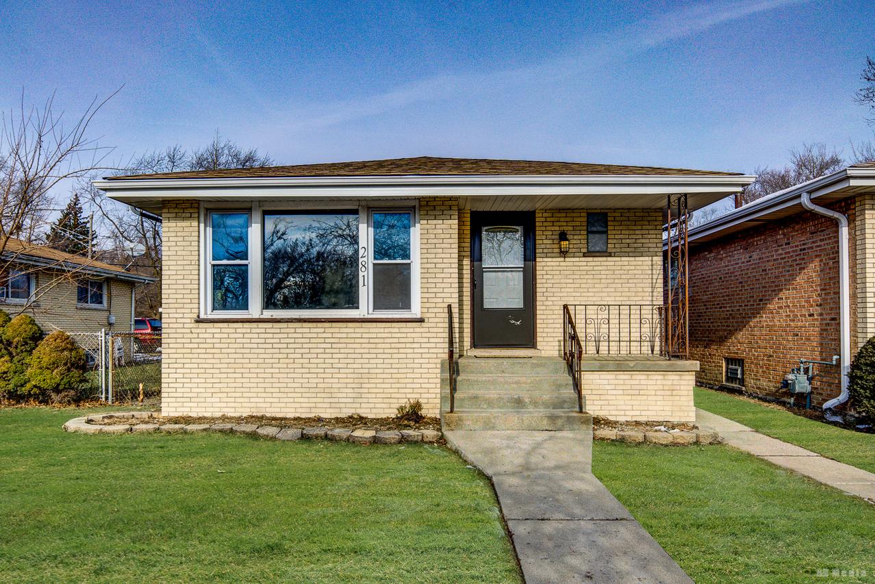281 E 163rd St., Harvey, IL 60426