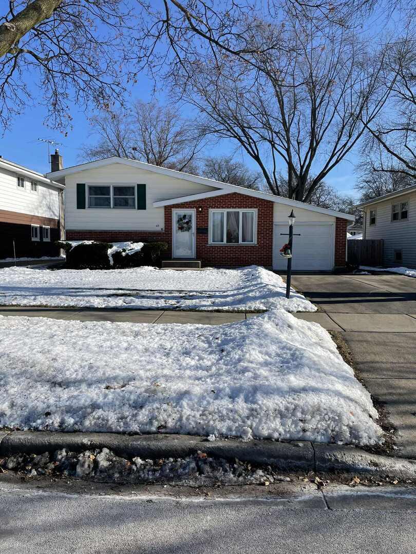 621 N Forest Ave., Mount Prospect, IL 60056