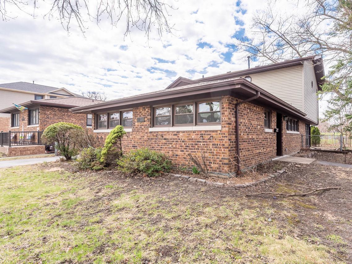 11300 S Fairfield Ave., Chicago, IL 60655