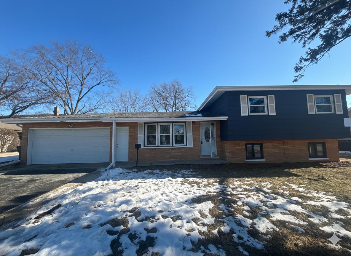 18331 Hickory St., Lansing, IL 60438