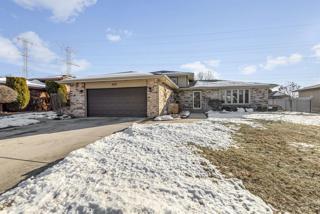 8035 Anne Dr., Orland Park, IL 60462