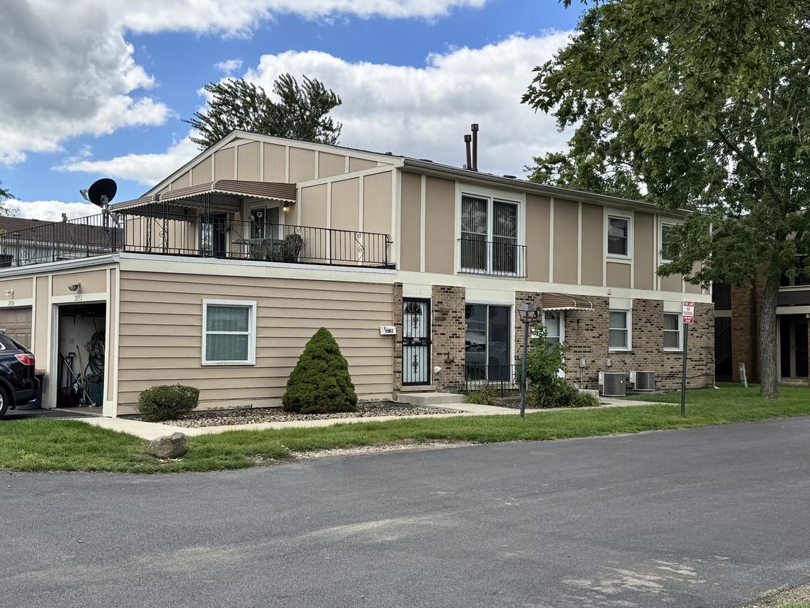 20152 Ash Ln. #1, Lynwood, IL 60411