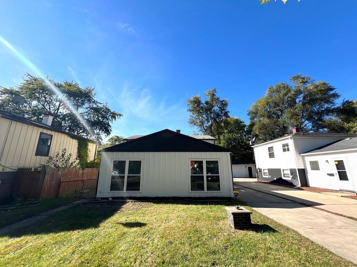 290 Merrill Ave., Calumet City, IL 60409
