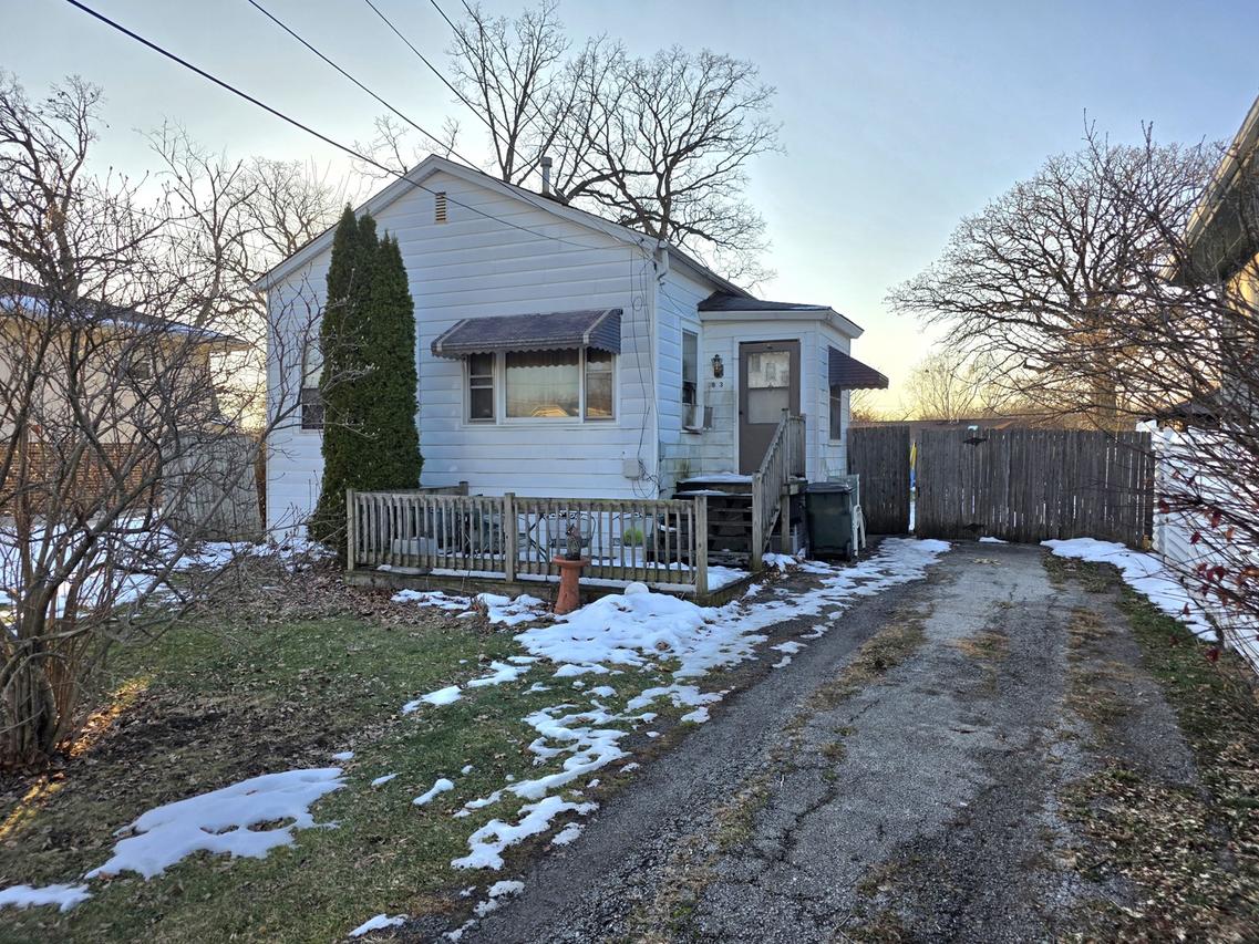 16138 Oak Ave., Oak Forest, IL 60452