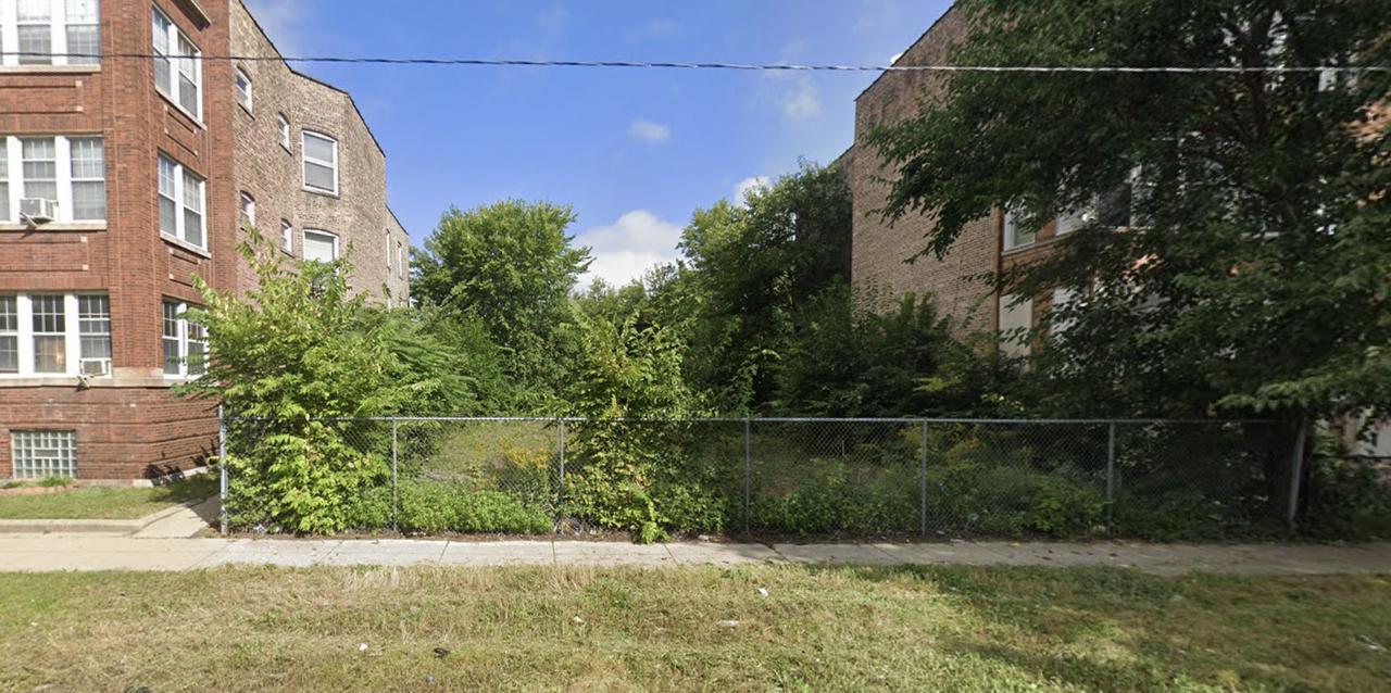[Address Hidden by Seller], Chicago, IL 60637