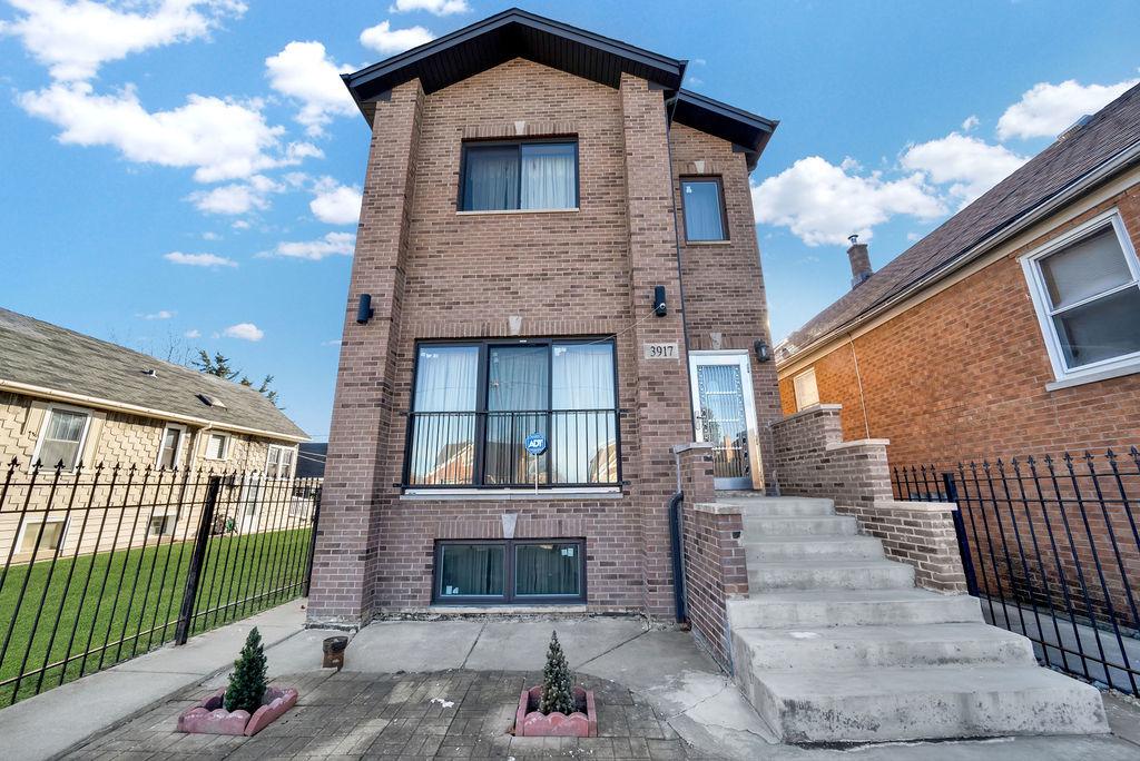 3917 W 60th St., Chicago, IL 60629