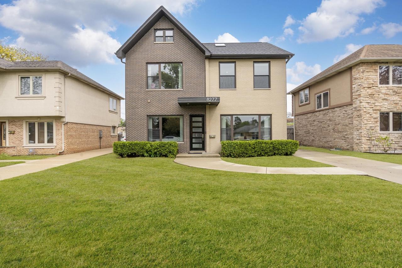 8277 N Wisner St., Niles, IL 60714