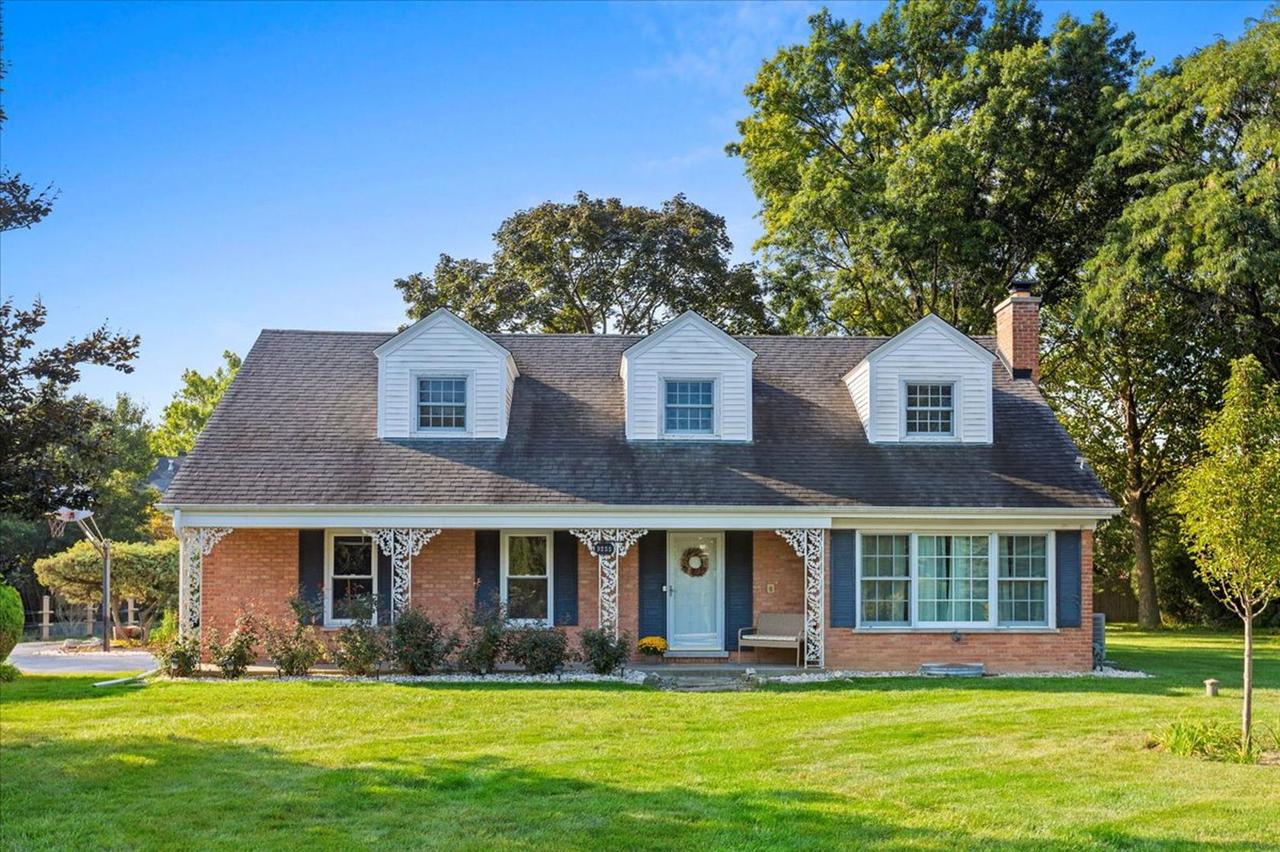 3255 Westview Dr., Northbrook, IL 60062