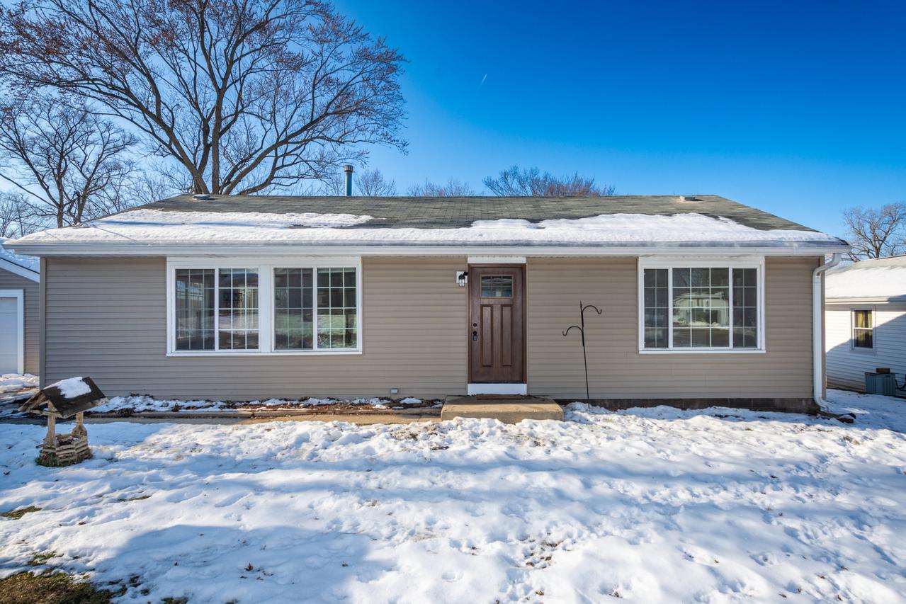 40184 N Liberty St., Antioch, IL 60002