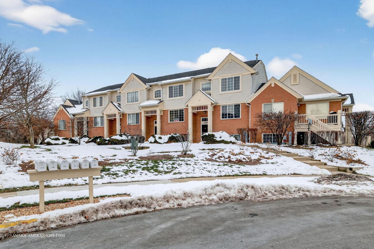 2164 W Concord Ln., Addison, IL 60101