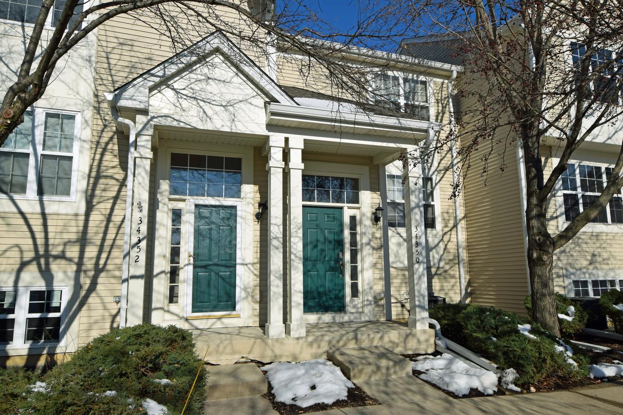 34350 N White Clover Ct., Round Lake, IL 60073