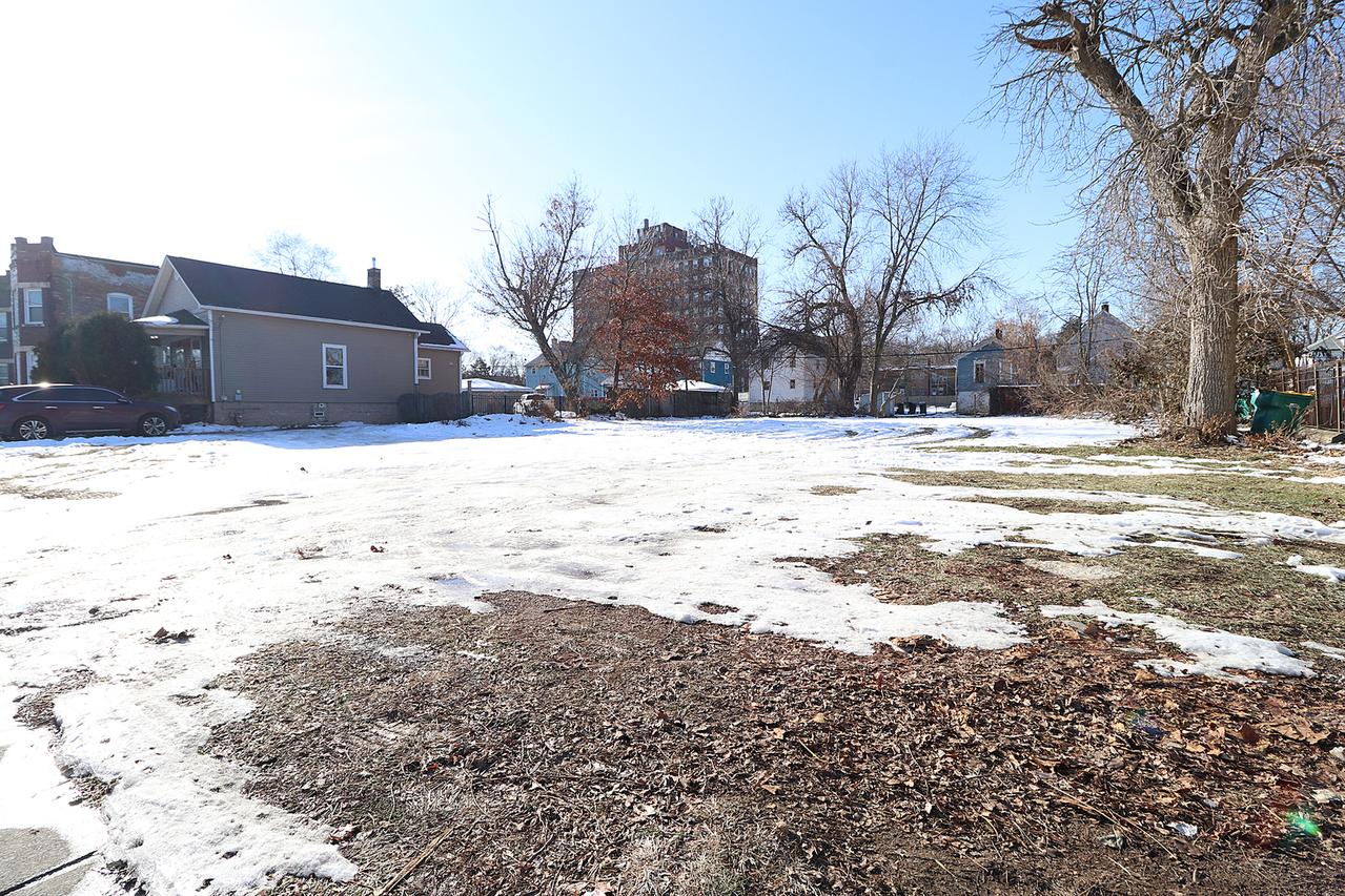 311 N Hickory St., Joliet, IL 60435