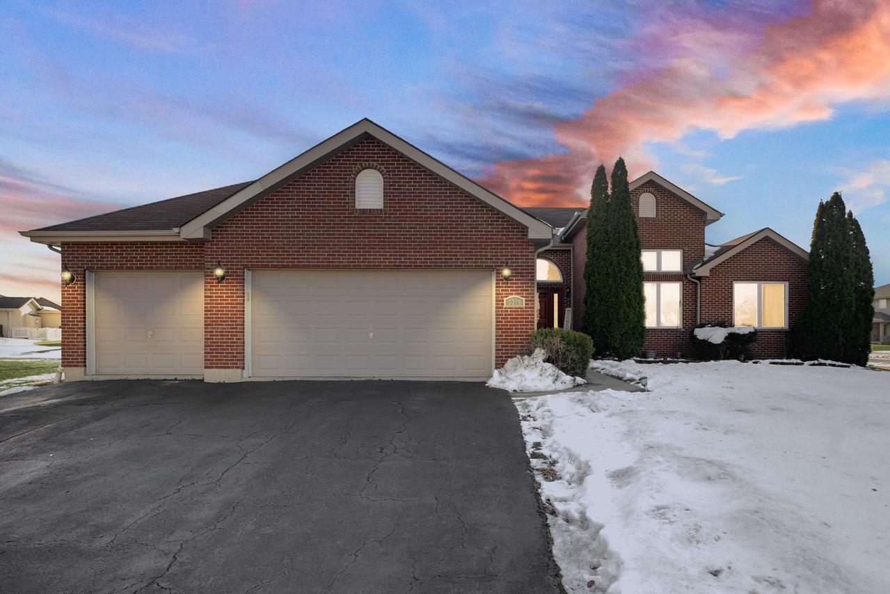 5319 Northwind Dr., Richton Park, IL 60471